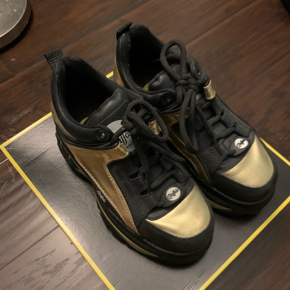 Buffalo London Platform Sneakers